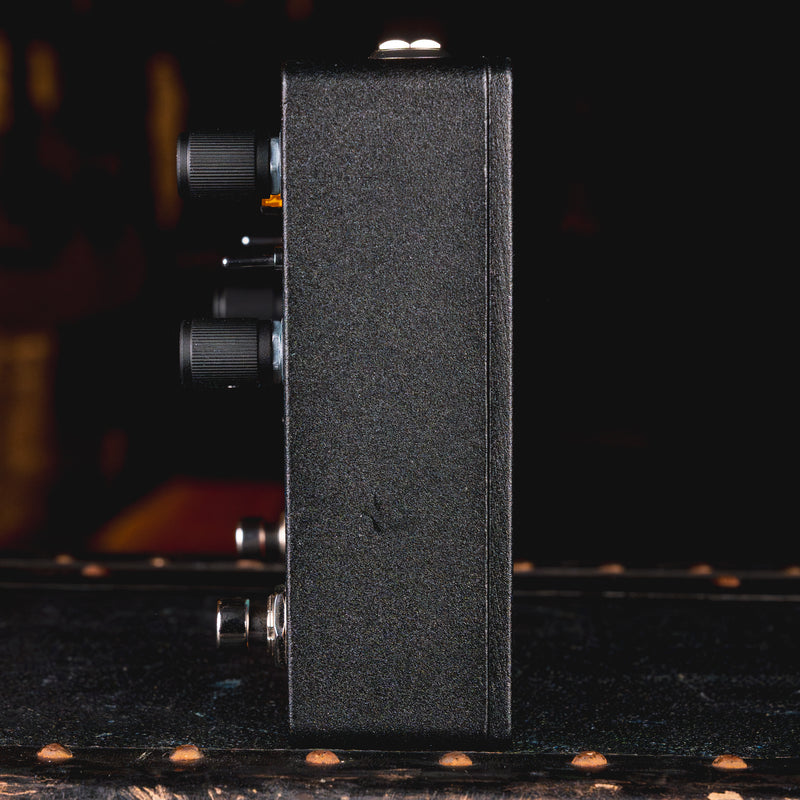 【ジャンク⠀】KMA MACHINES GUARDIAN OF THE WURM Amazon.com: KMA Audio Machines Guardian of the Wurm High Gain