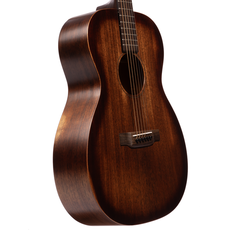 Martin 000-15M Streetmaster Acoustic Guitar w/Soft Shell Case