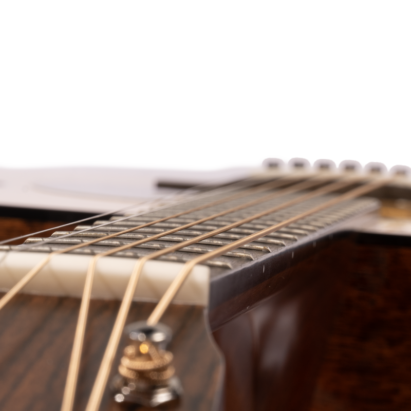 Martin 000-18 Acoustic Guitar, Sitka Spruce Top, Mahogany Back/Sides, Natural