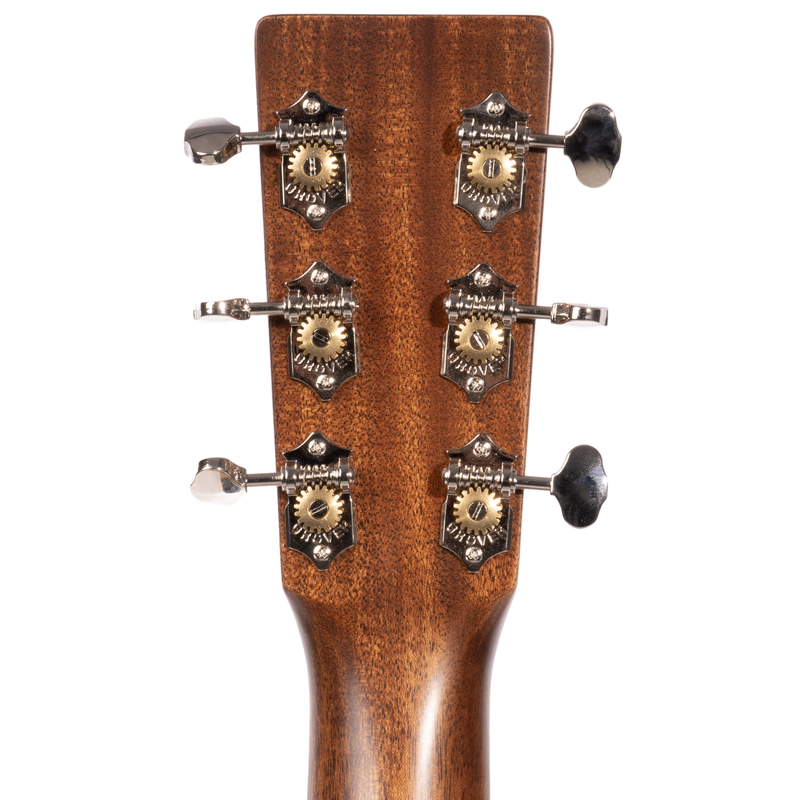 Martin 000-18 Acoustic Guitar, Sitka Spruce Top, Mahogany Back/Sides, Natural
