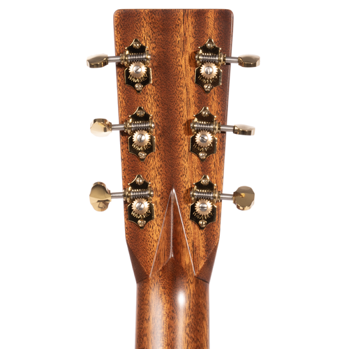 Martin 00-28 Modern Deluxe Acoustic Guitar With Case