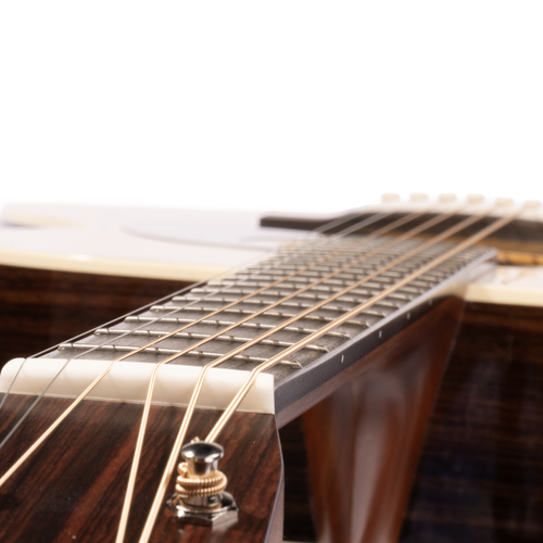 Martin 000-28 Standard Series Acoustic Guitar, Spruce Top, Rosewood Back/Sides