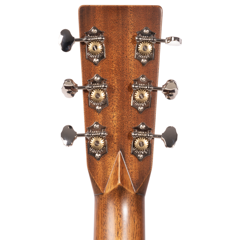 Martin HD-28 Dreadnought Acoustic Guitar, Spruce Top Rosewood Back/Sides