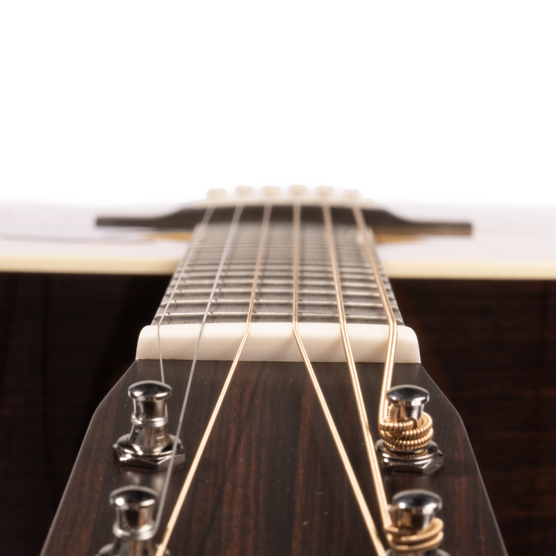 Martin HD-28 Dreadnought Acoustic Guitar, Spruce Top Rosewood Back/Sides