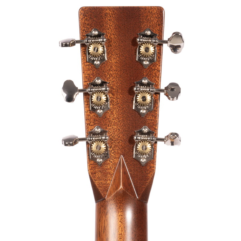 Martin HD-28 Dreadnought Acoustic Guitar, Spruce Top Rosewood Back/Sides