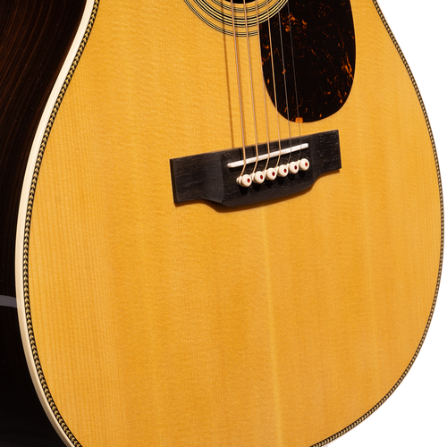 Martin OM-28 Acoustic Guitar, Spruce Top, East Indian Rosewood Back/Sides, Natural