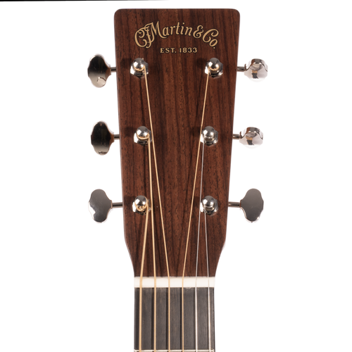 Martin 000-18 Standard Series Acoustic Guitar, Natural w/ Hard Case