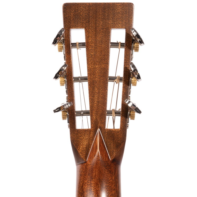 Martin Custom Shop 00 12-Fret 28-Style Acoustic Guitar, Spruce & Wild Grain East Indian Rosewood