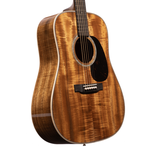 D and d online acoustic guitar