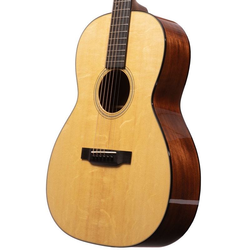 Martin Custom Shop 000 Auditorium Body, 18 Style, Sitka Spruce Bearclaw Top, Sinker Mahogany Back & Sides