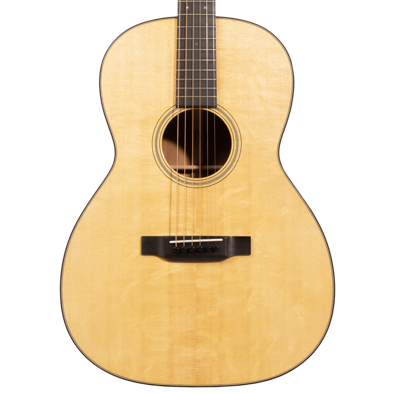 Martin Custom Shop 000 Auditorium Body, 18 Style, Sitka Spruce Bearclaw Top, Sinker Mahogany Back & Sides