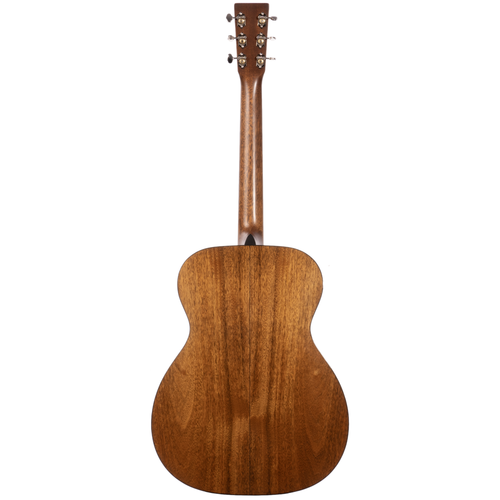 Martin Custom Shop 000 Auditorium Body, 18 Style, Sitka Spruce Bearclaw Top, Sinker Mahogany Back & Sides, Ambertone