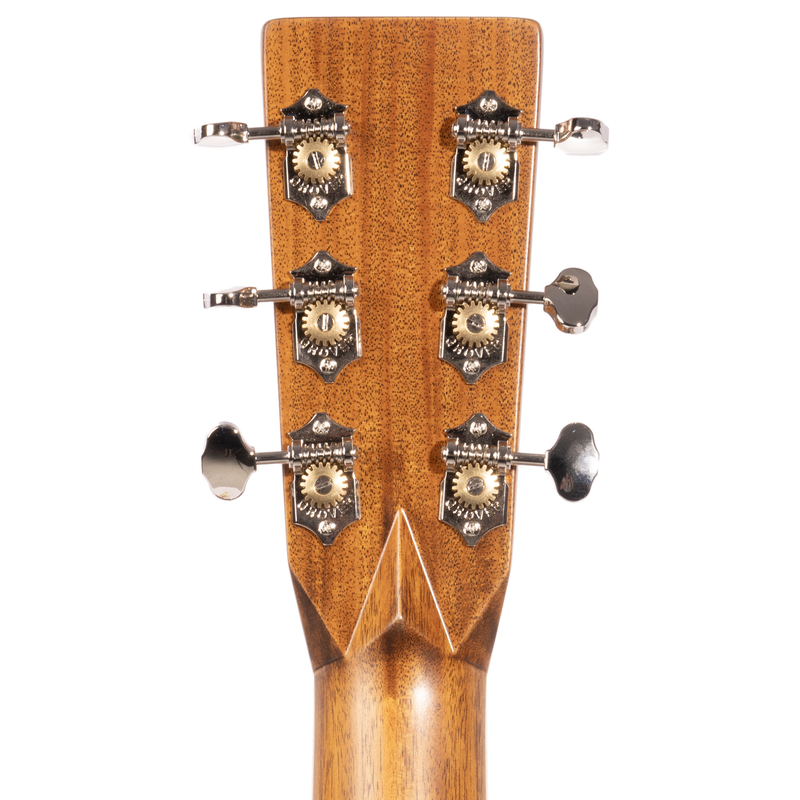 Martin Custom Shop M Grand Auditorium, 36-Style, Sitka Spruce Bearclaw Top, Cocobolo Back & Sides