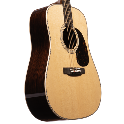 Martin D28 Modern Deluxe Natural with Case Martin D28 Modern Deluxe Natural with Case