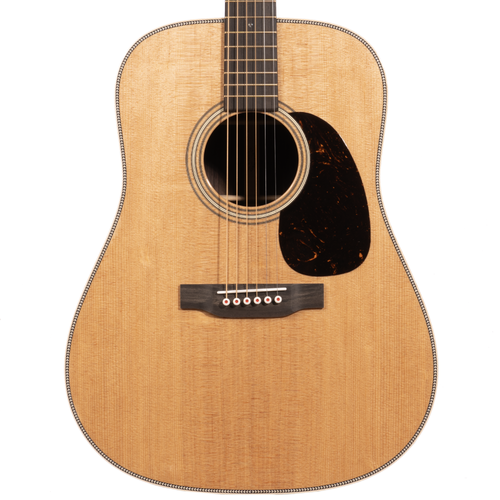 Martin D28 Modern Deluxe Natural with Case Martin D28 Modern Deluxe Natural with Case