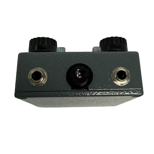 Caroline Guitar Company Parabola Pawnshop Tremolo Effect Pedal Caroline Guitar Company Parabola Pawnshop Tremolo Effect Pedal