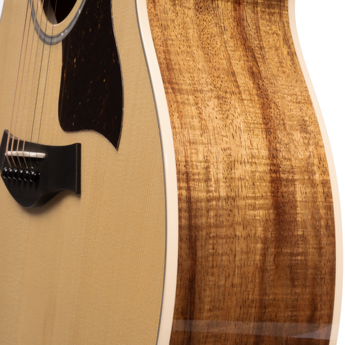 Taylor 214ce Deluxe Koa/Spruce Grand Auditorium - Natural