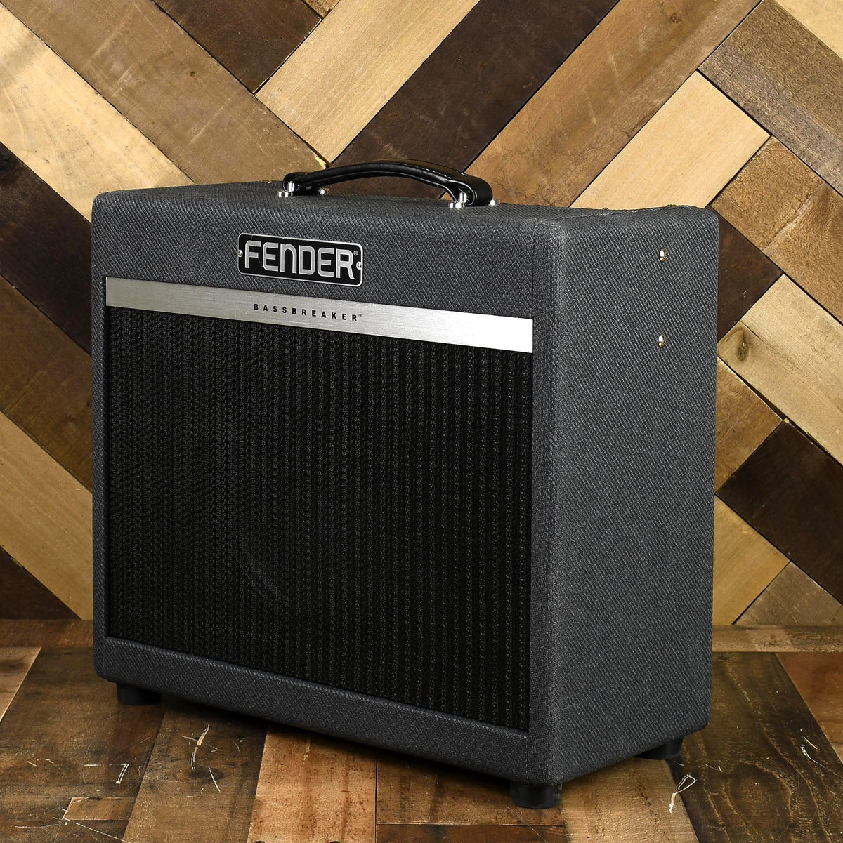 Fender Bassbreaker 15 Combo With Cover - Used