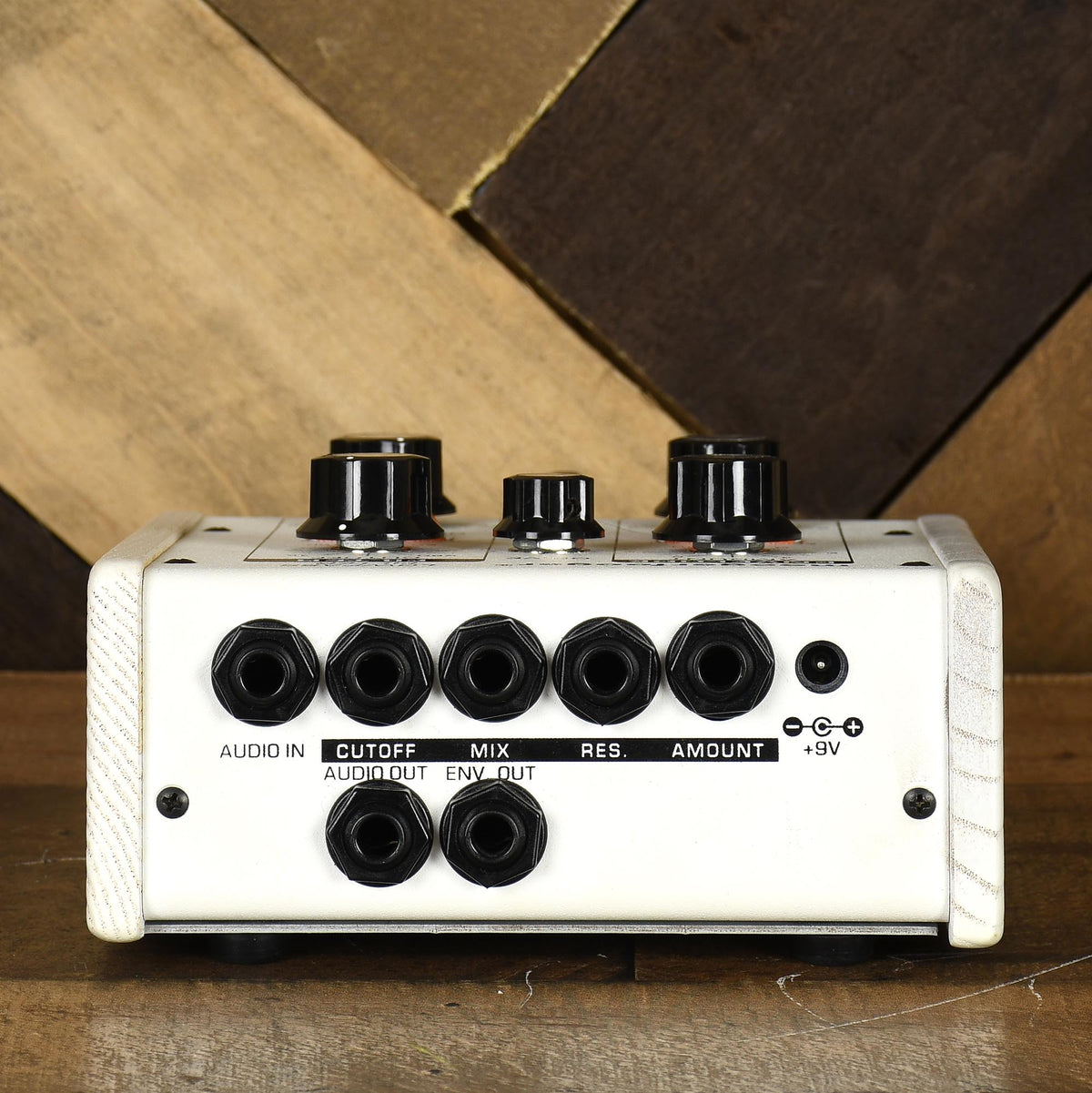 Moogerfooger MF-101 Low Pass Filter LTD Ed White With Box - Used