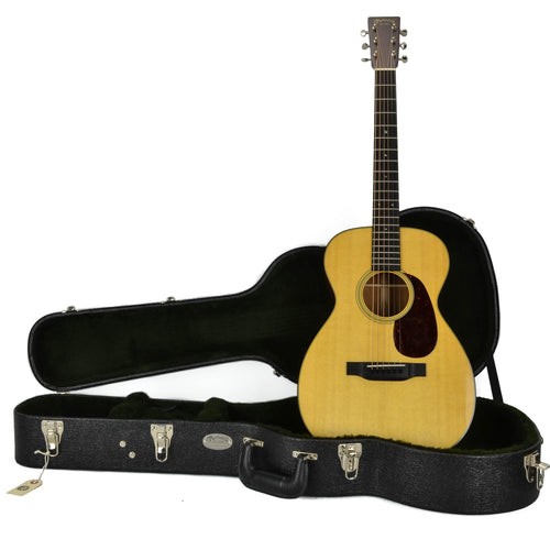 Martin 0-18 With OHSC - Used