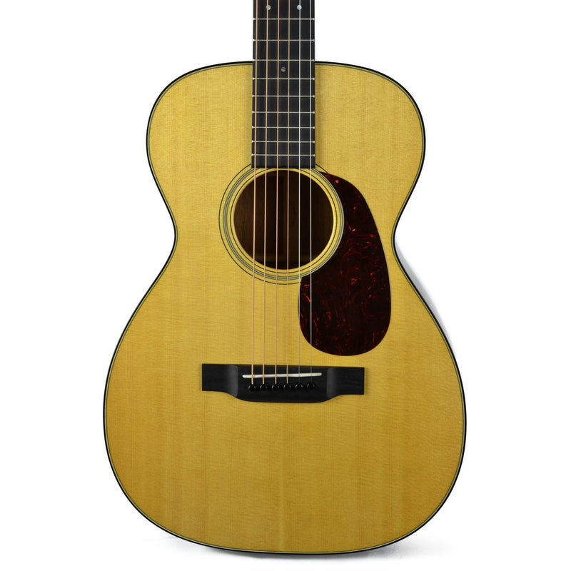 Martin 0-18 With OHSC - Used