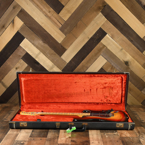 Fender '77 Strat 3-Tone Sunburst With OHSC - Used