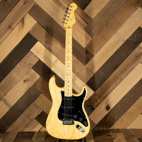 Fender 2000 American Series Stratocaster Electric Guitar, Natural With OHSC - Used