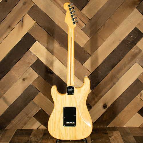 Fender 2000 American Series Stratocaster Electric Guitar, Natural With OHSC - Used