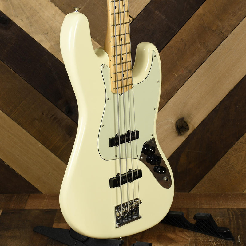 Fender AM Pro Jazz Bass Olympic White With OHSC - Used