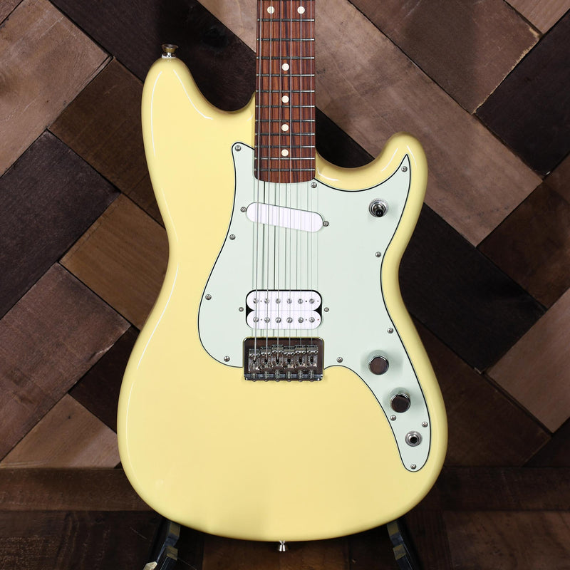Fender 2017 Duo-Sonic HS Canary Diamond Special Edition - Used