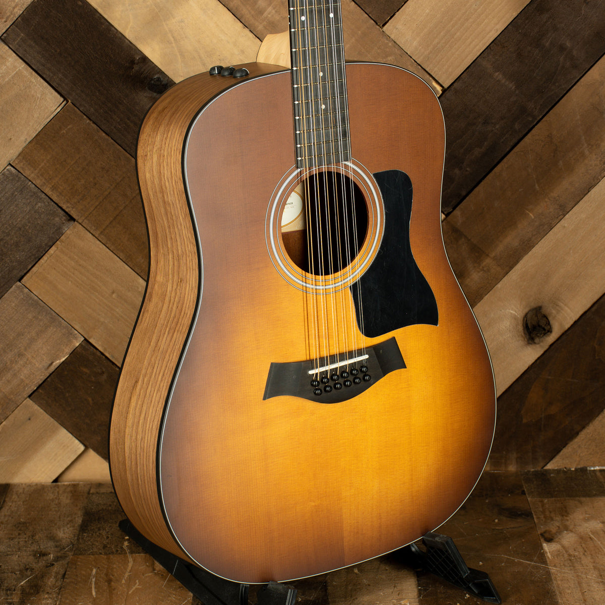 Taylor 2019 150e-SB Acoustic Guitar Sunburst With OSC - Used