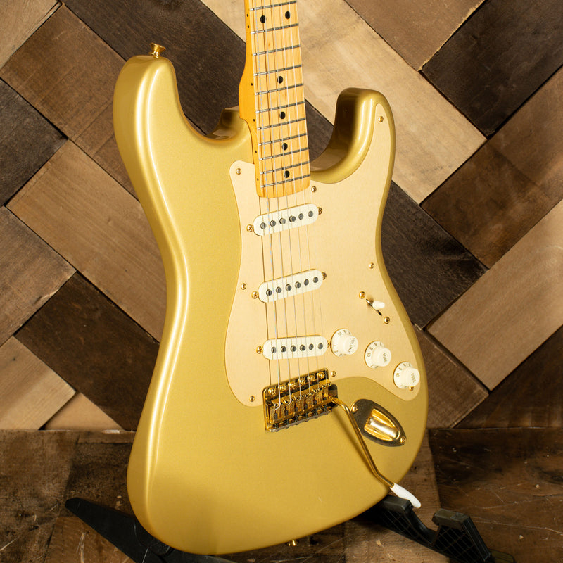 Fender 2004 50th Anniversary Stratocaster Electric Guitar, Aztec Gold