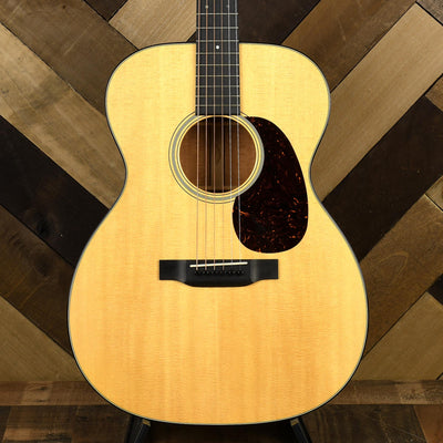 Martin 000-18 With Original Case - Used