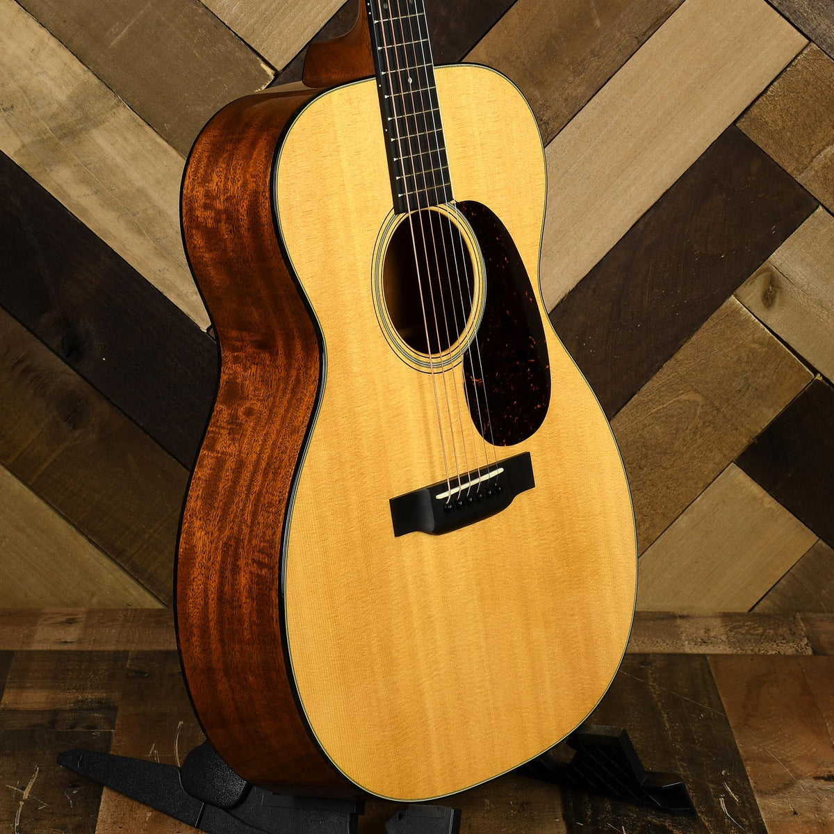 Martin 000-18 With Original Case - Used