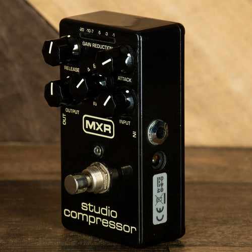 mxr m76 studio compressor pedal MXR M76 Studio Compressor Effect Pedal