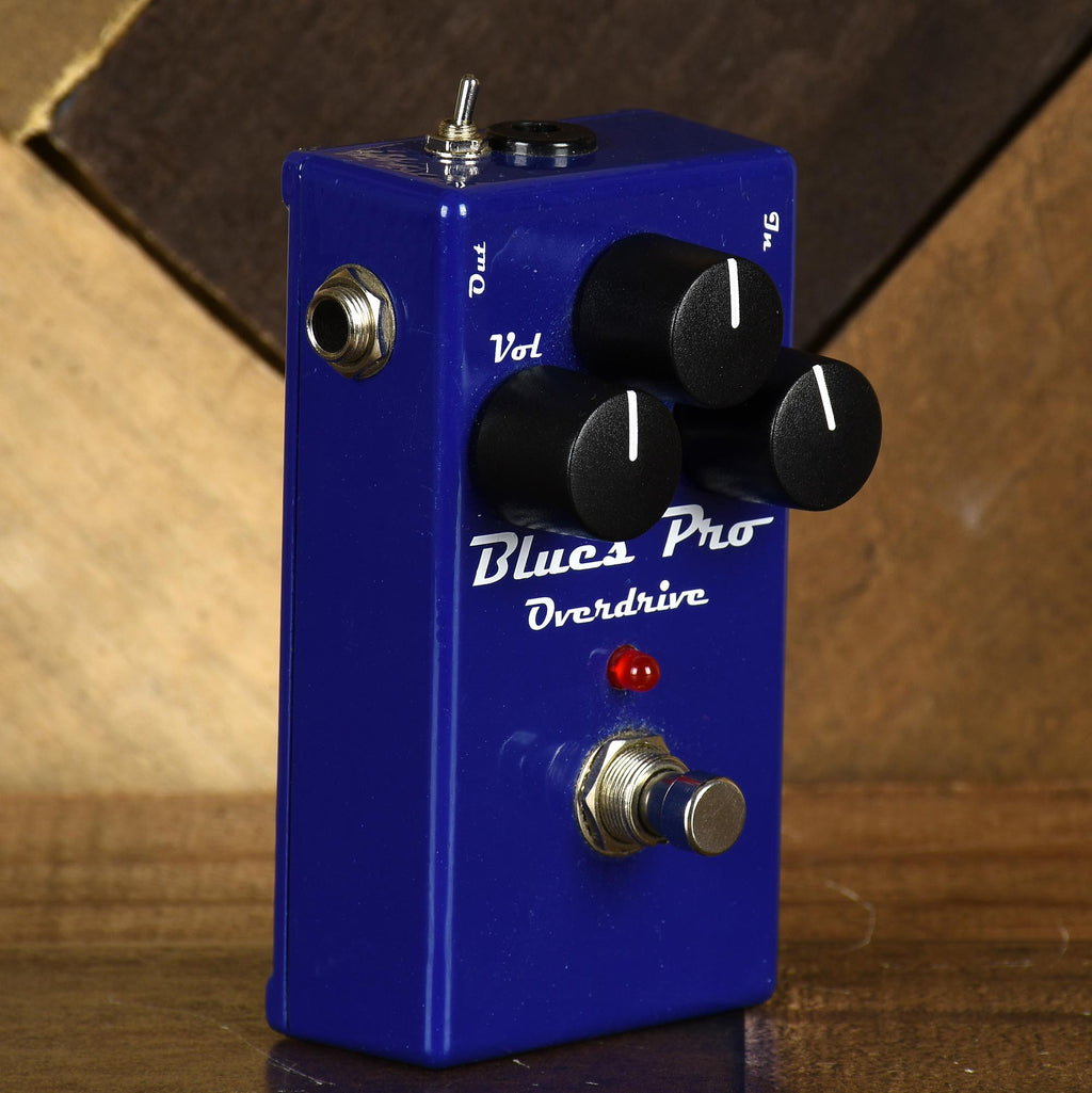 MI Effects Blues Pro Overdrive Boost Distortion - YouTube