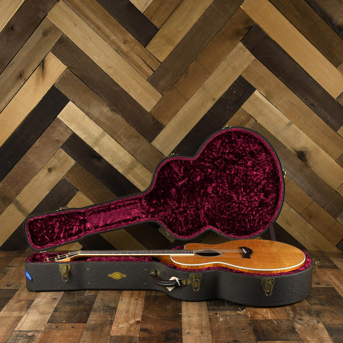 Taylor 615CE With OHSC - Used