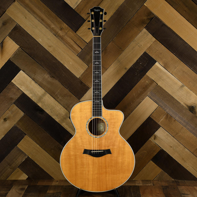 Taylor 615CE With OHSC - Used