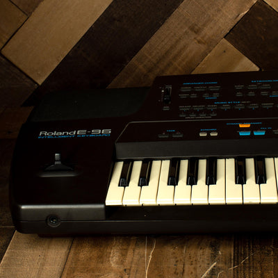 Roland 1995 E96 61 Key Intelligent Synthesizer - Used