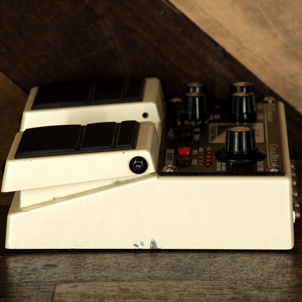 boss giga delay pedal Boss DD-20 Giga Delay