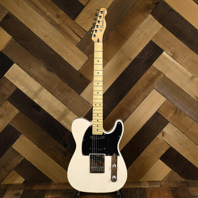 Fender 2019 Deluxe Nashville Telecaster - White Pearl With Gig Bag - Used