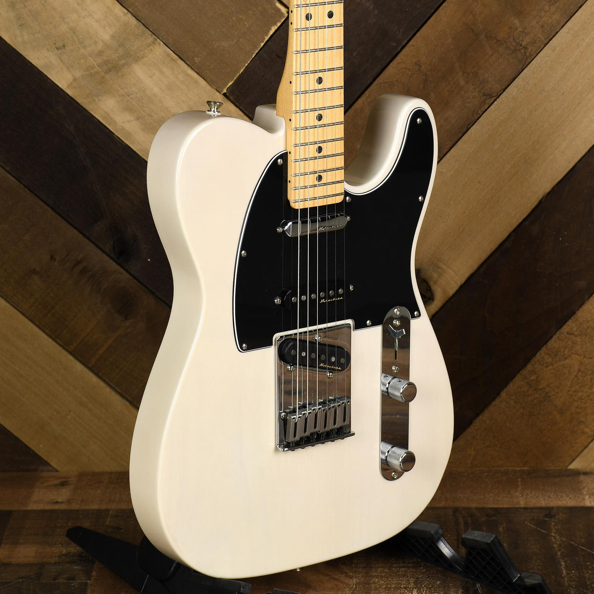 Fender 2019 Deluxe Nashville Telecaster - White Pearl With Gig Bag - Used