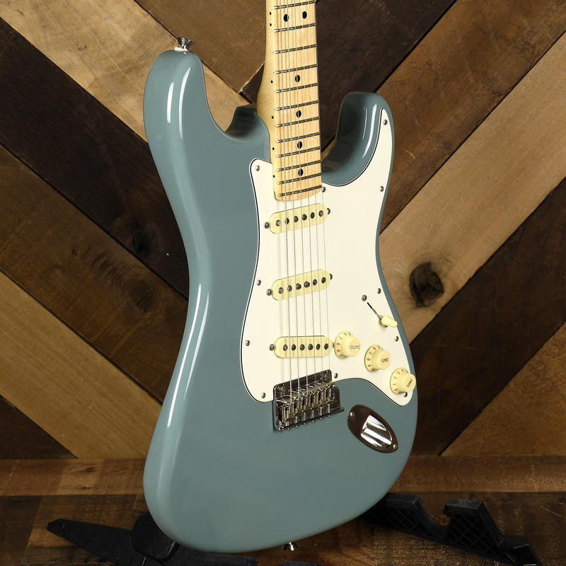 Fender American Professional Strat Sonic Gray - Used