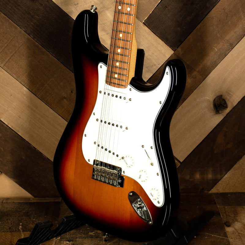 Fender 2020 Player Stratocaster 3 Tone Sunburst - Used