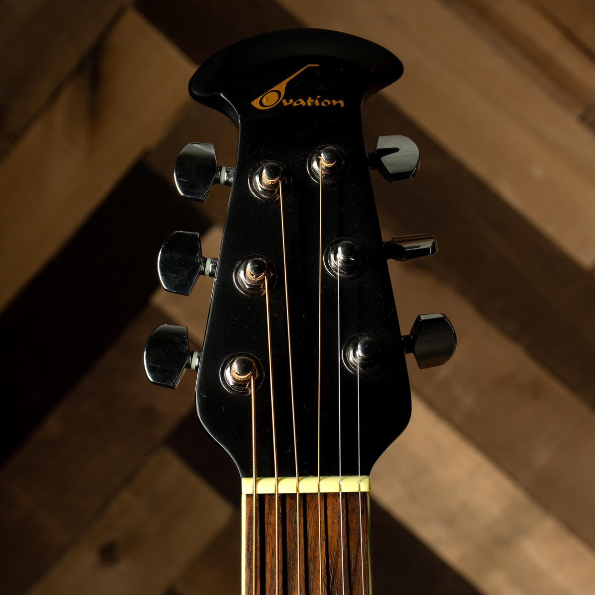 Ovation 2007 Celebrity Black With OHC - Used