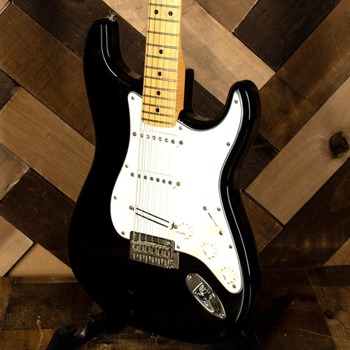 Fender 2020 Player Stratocaster Black With Hotrail And Gigbag - Used