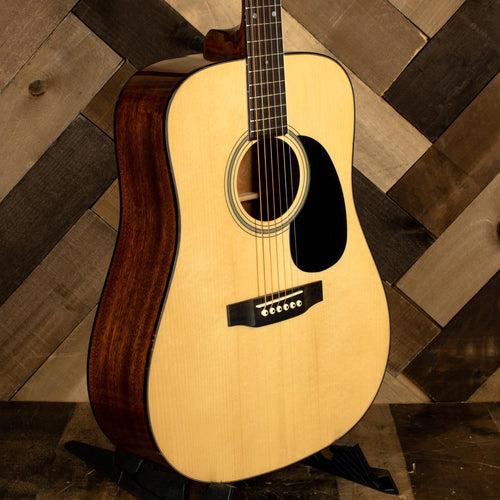 Recording King 2021 RD-318 Deluxe Dreadnought With HC - Used