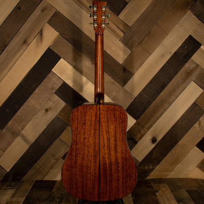 Recording King 2021 RD-318 Deluxe Dreadnought With HC - Used
