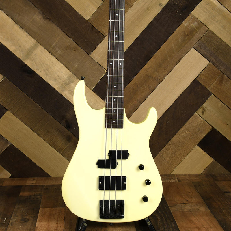 Hamer 1988 Chaparral Bass White With OHSC - Used