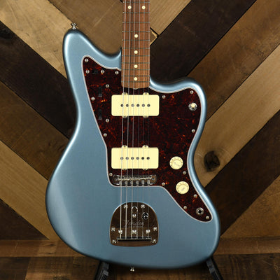 Fender Vintera '60s Jazzmaster Pau Ferro, Ice Blue Metallic - Used